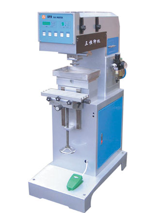 SPD2050點(diǎn)墨移印機(jī)2.jpg